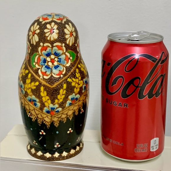 Vtg Soviet Era USSR Russian Female 7 Generation Textured Matryoshka Dolls - Picture 2 of 16